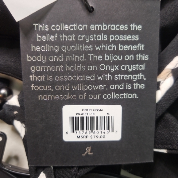 Adrienne Landau ONYX,Pleated Halter Top NWT. (Medium) - Picture 12 of 13